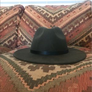 Free People moss green hat